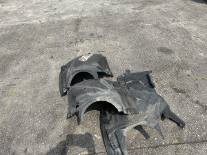 Blatobran unutrasnji pvc desni lijevi Mercedes W203