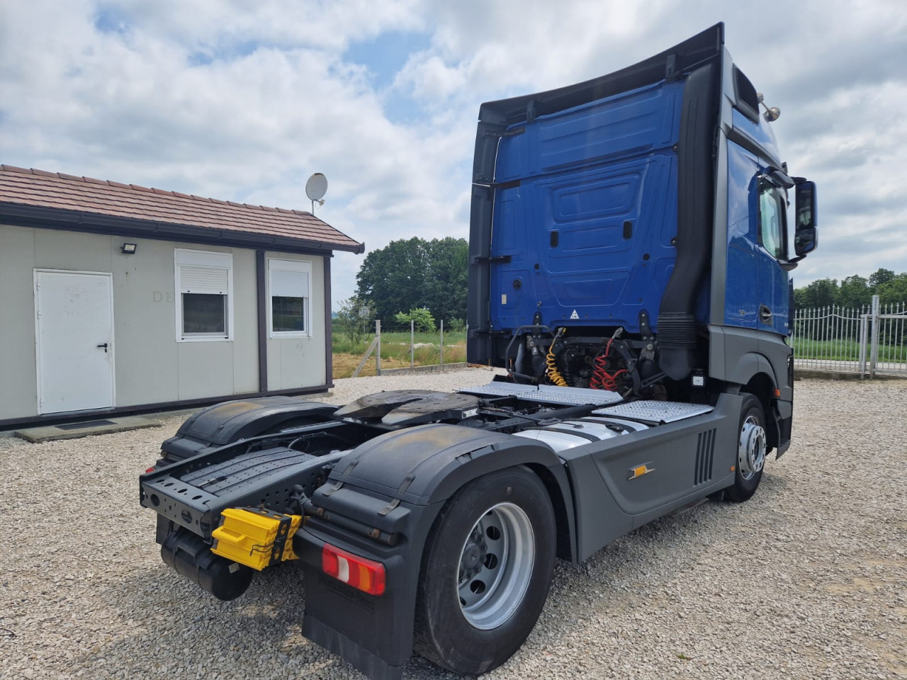 KAMION MERCEDES ACTROS 1845 OPREMA STYLELINE
