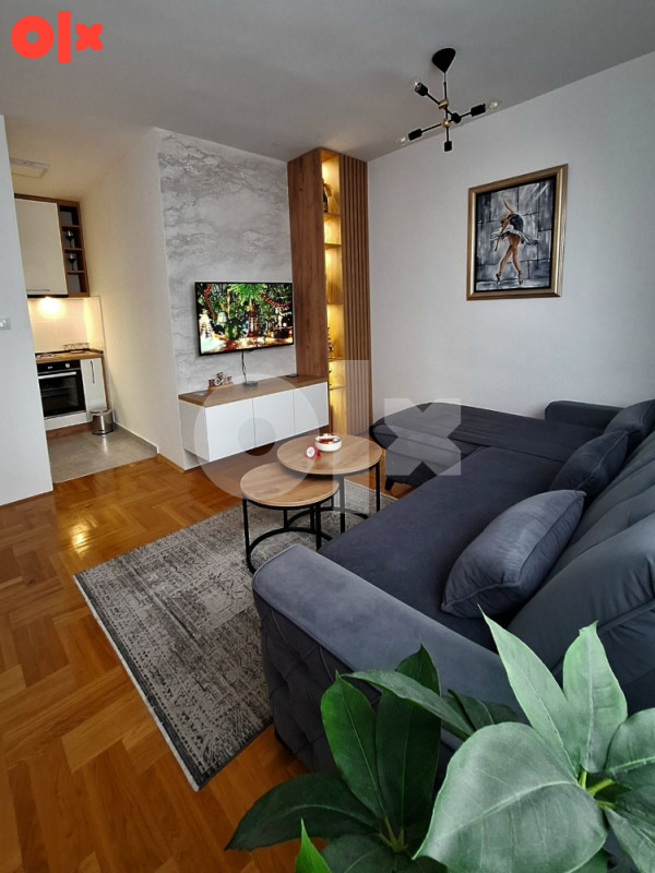 Stan na dan Bijeljina Central LUX 065 582 524 *PARKING*