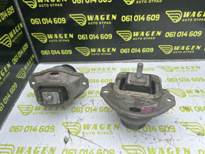 Nosac motora Land Rover