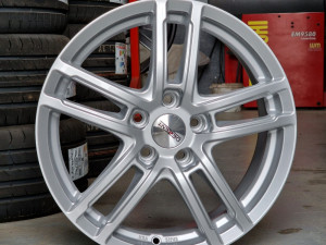 Alu Feluge Felge DEZENT GERMANY 17 5x108 7J ET48 70.1