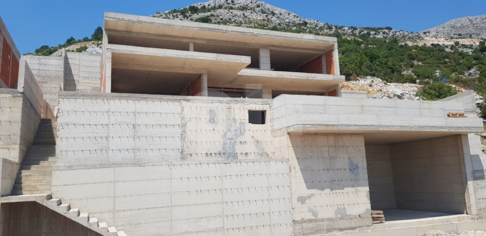 ZEMLJIŠTE IVANICA 6