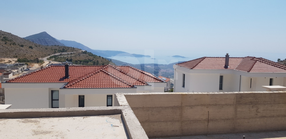 ZEMLJIŠTE IVANICA 8