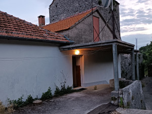 Kuća Trebinje 126m2 i 2 duluma okucnice