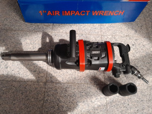 PNEUMATSKI ZRACNI UDARNI  ODVIJAC PISTOLJ FORS GERMANY  ODVIJAČ