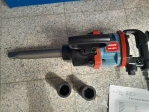 PNEUMATSKI ZRACNI UDARNI PISTOLJ MAKOTA GERMANY