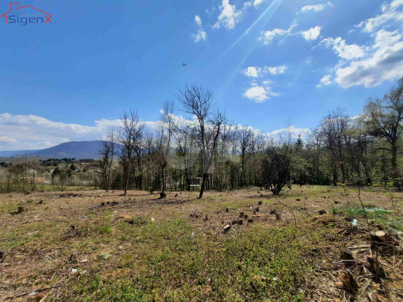 SIGENX prodaje zemljište/ Rakovica/ 5000m2 10