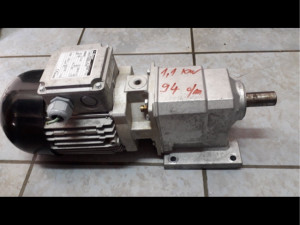 Reduktor motor za masinu za meso 1.1kw  94 obr/min