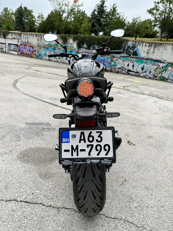 Yamaha xsr700