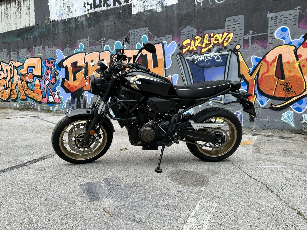 Yamaha xsr700