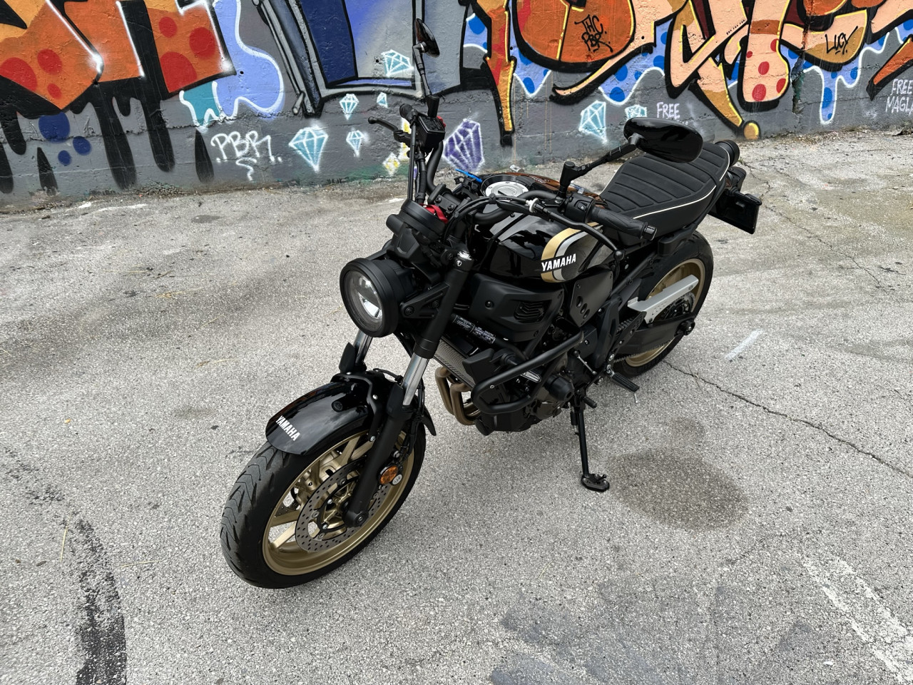 Yamaha xsr700