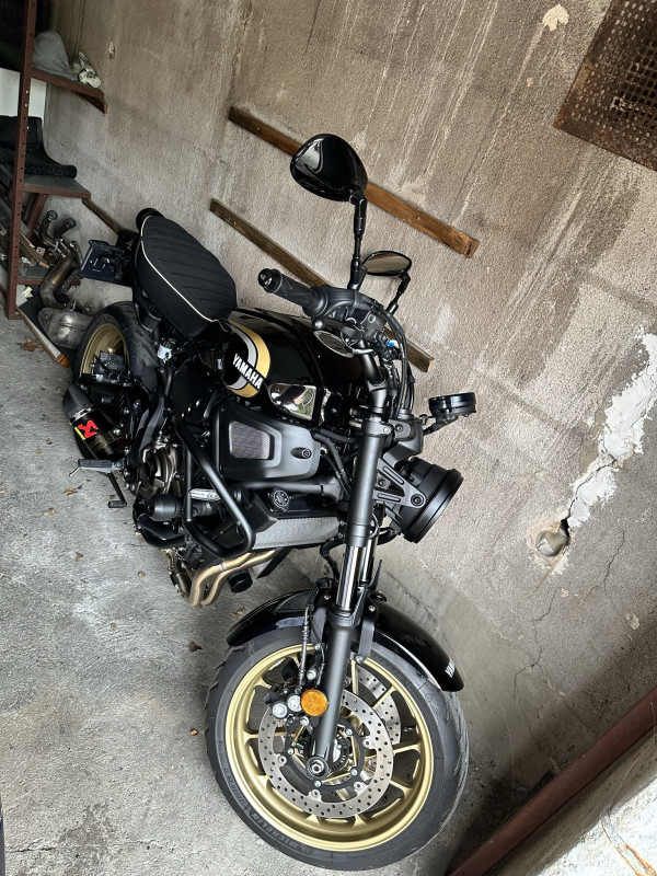 Yamaha xsr700