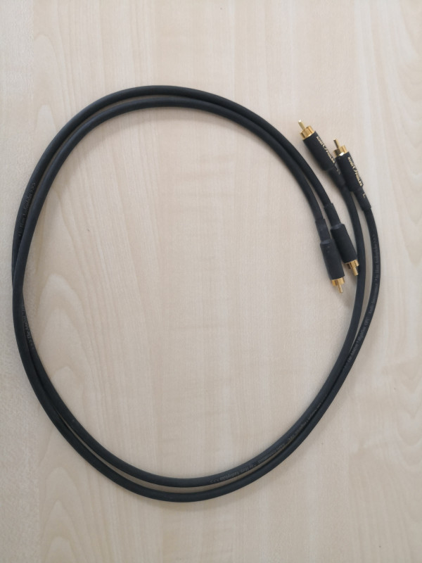 Interkonekt Horn Audiophiles The Analyst