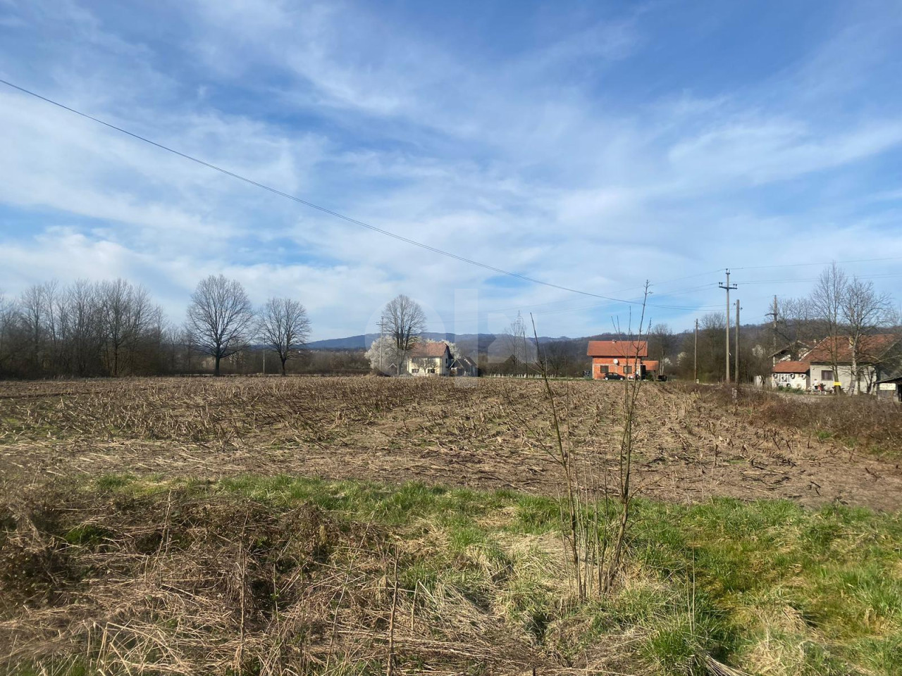 Prodajem kucu i vise njiva u selu Sizje 5