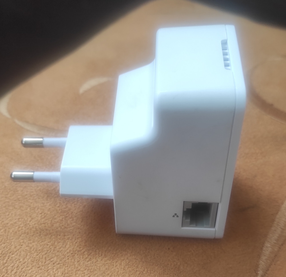 Wi-Fi Extender/Access Point/Wi-Fi Bridge Edimax EW-7438