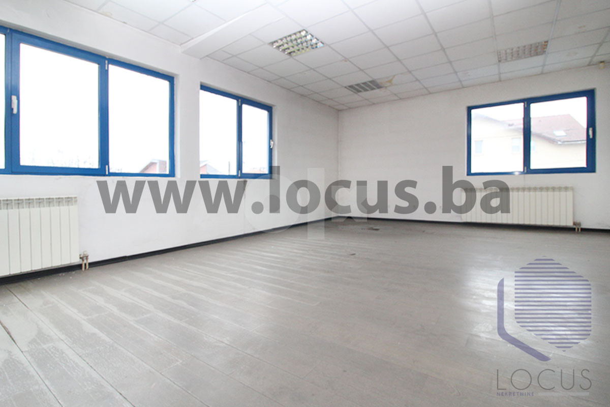 LOCUS: Poslovni objekat na parc. 5.310m2, ul. Bojnička 13