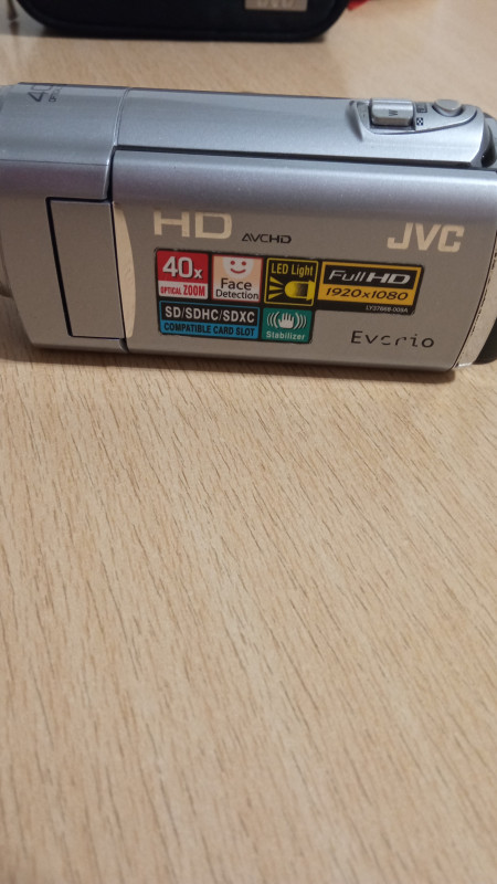 JVC Full HD Camcorder EverioR GZ-HM435SE