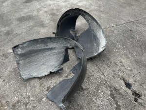 Blatobran pvc lijevi !!! Citroën C4 2005 (fotografija 2)