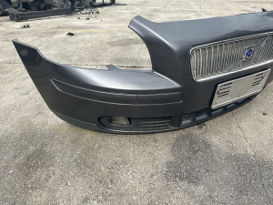 Branik prednji Volvo V50 2005 (fotografija 3)