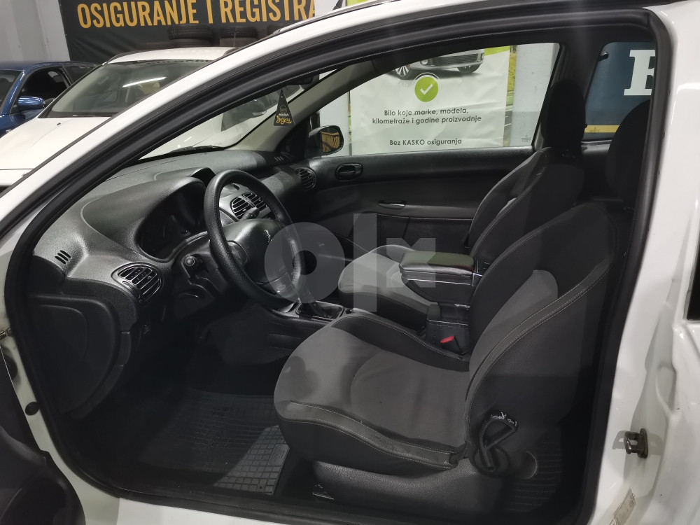 PEUGEOT 206 1.4 HDI, 2006 GODINA, REGISTROVAN,