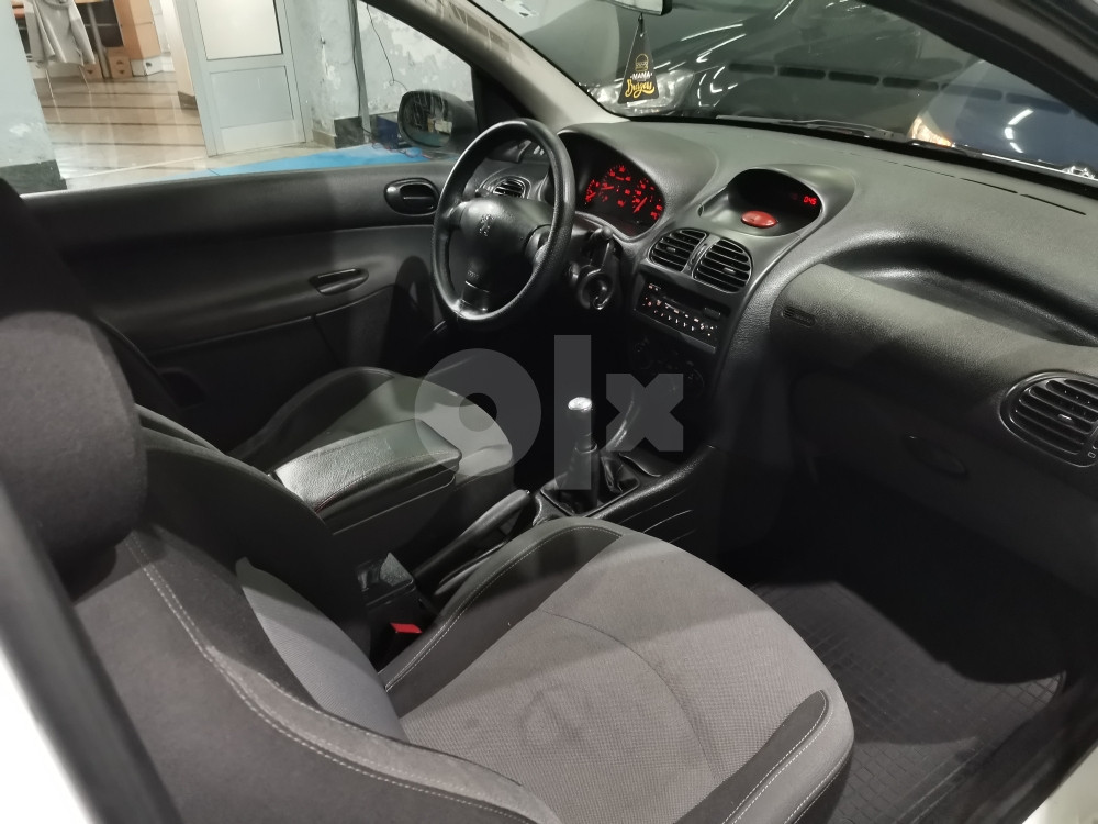 PEUGEOT 206 1.4 HDI, 2006 GODINA, REGISTROVAN,