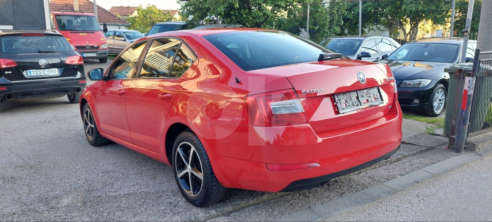 Škoda Octavia 1.6 TDi**DSG mjenjac** mod 2014god