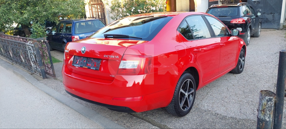 Škoda Octavia 1.6 TDi**DSG mjenjac** mod 2014god