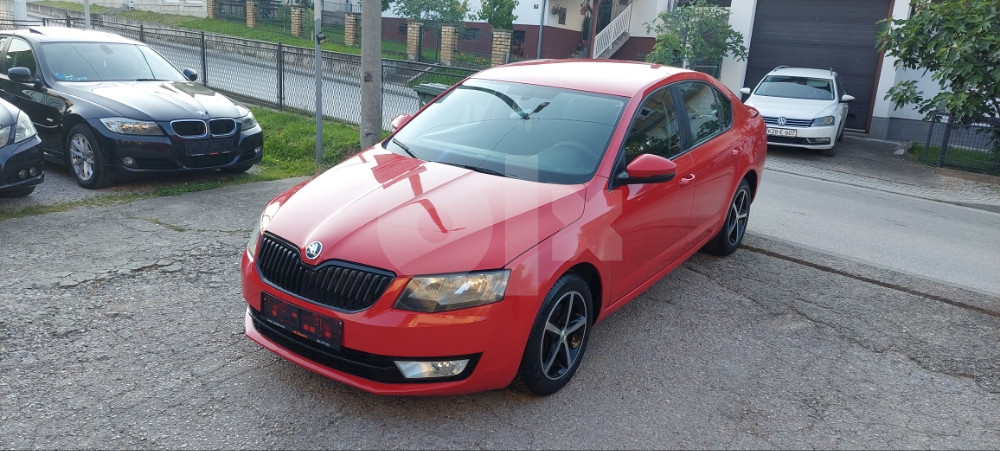 Škoda Octavia 1.6 TDi**DSG mjenjac** mod 2014god