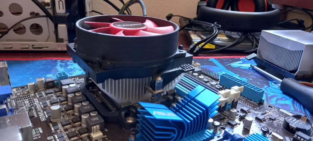 Procesor AMD FX 8350 8x4.00GHz sa hladnjakom - Procesori - OLX.ba