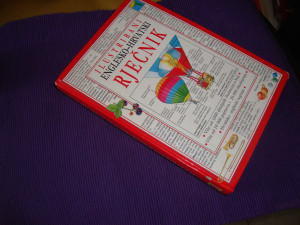 ILUSTRIRANI ENGLESKO-HRVATSKI RJEČNIK