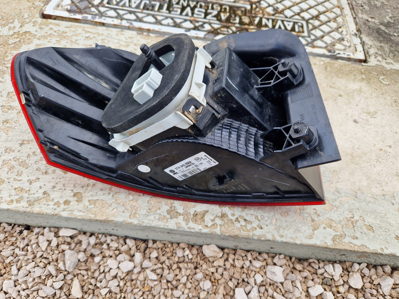DESNO STOP SVJETLO STOPKA VW TOURAN -5TA945096A
