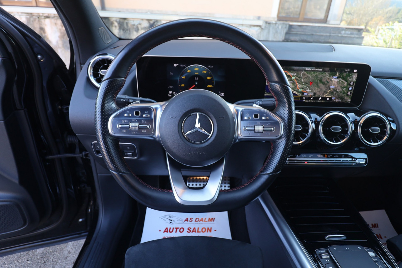 Mercedes GLA 200d 8G 3xAMG FULL-LED VIRTUAL Kamera