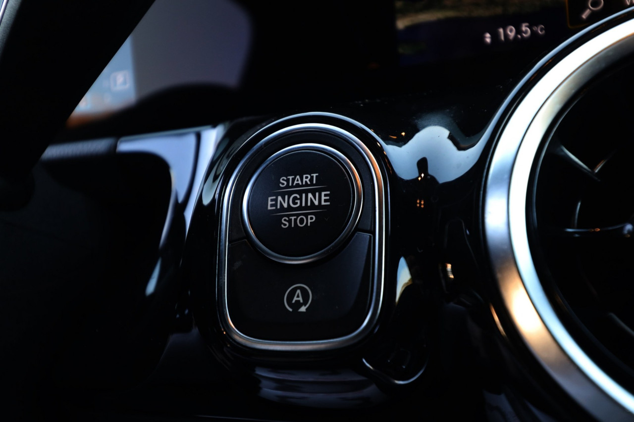 Mercedes GLA 200d 8G 3xAMG FULL-LED VIRTUAL Kamera