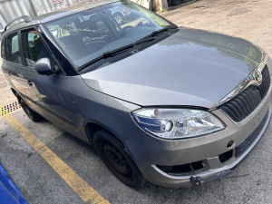 Dijelovi Škoda Fabia 2010 (fotografija 1)