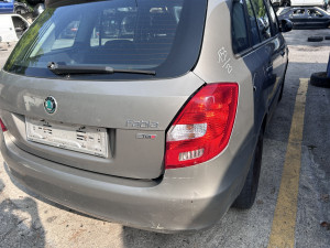 Dijelovi Škoda Fabia 2010 (fotografija 3)