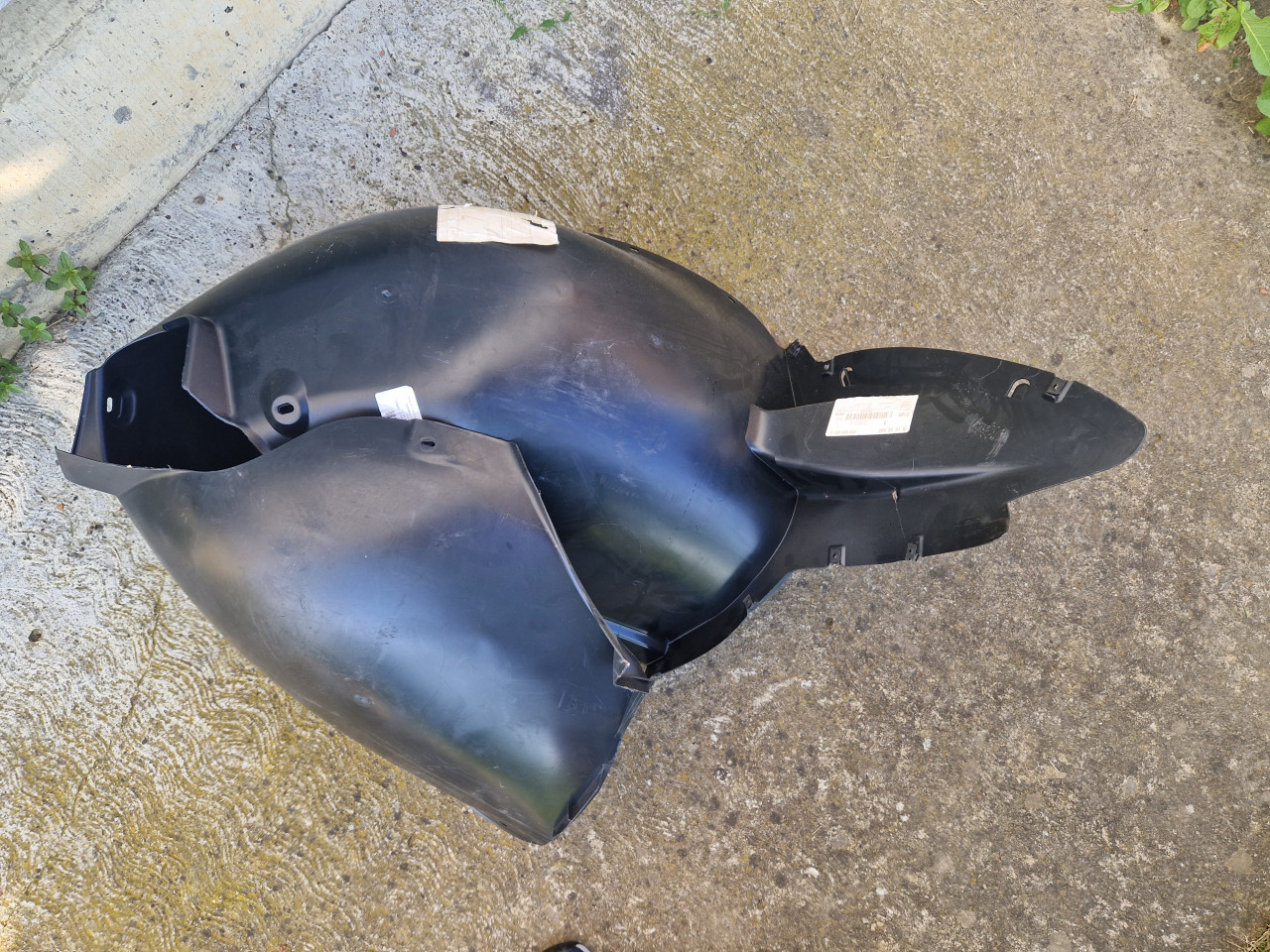 LIJEVA PVC OBLOGA TOCKA SKODA SUPERB II -3T0 809 961