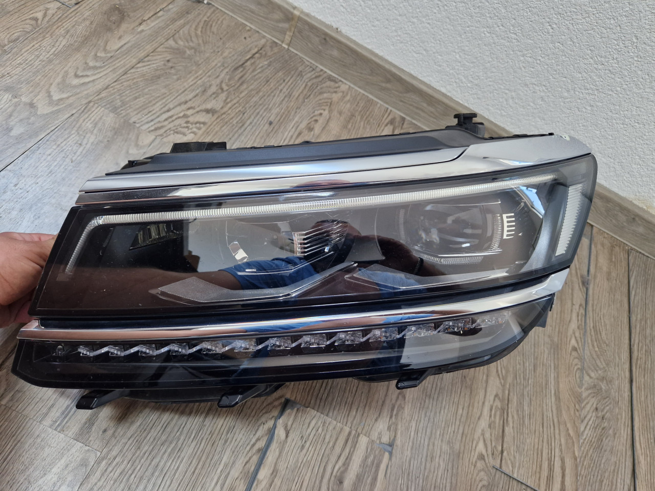 LIJEVI FAR FULL LED VW TIGUAN -5NB941081A