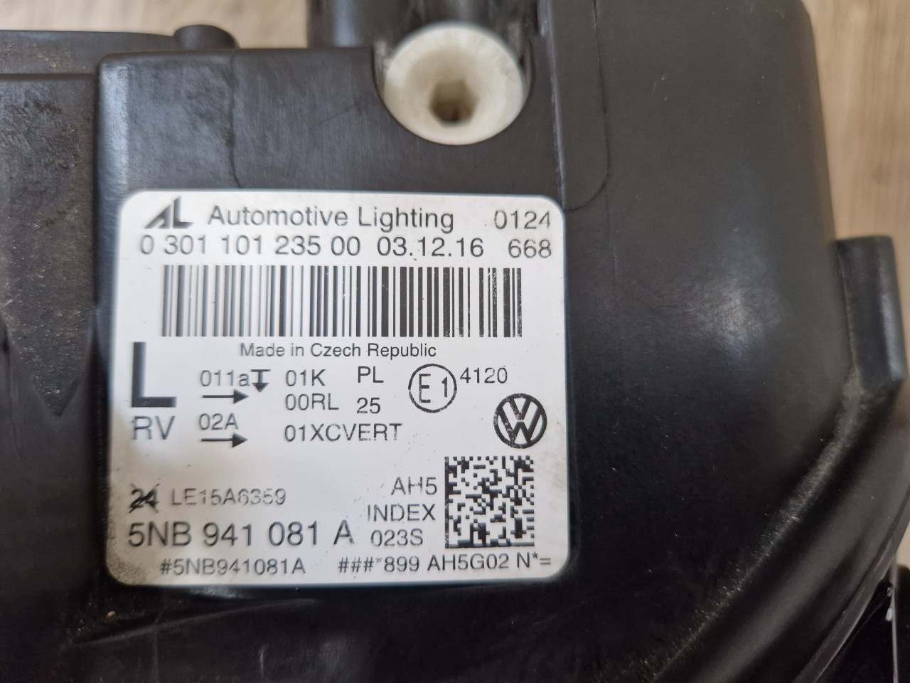 LIJEVI FAR FULL LED VW TIGUAN -5NB941081A