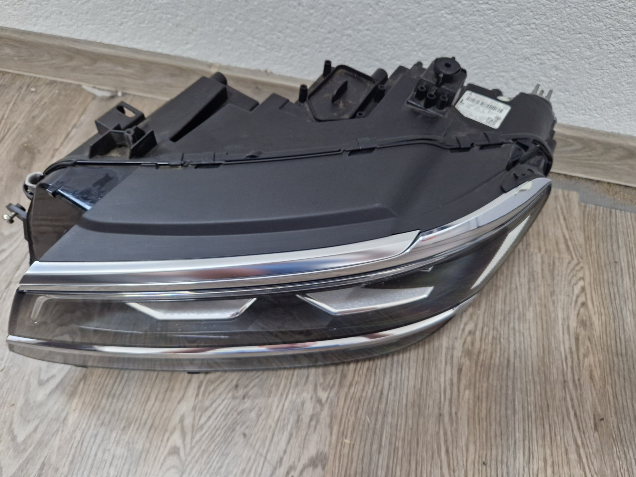 LIJEVI FAR FULL LED VW TIGUAN -5NB941081A