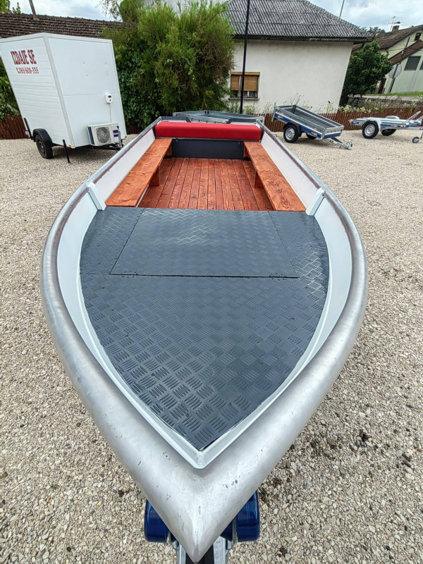 ČAMAC HOBBY INA 4