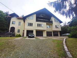 Objekat  850 m2, i  zemljište 2458 m2 Hotonj