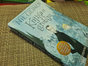 Knjiga o groblju - Nil Gejmen