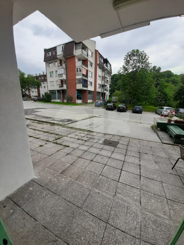 POSLOVNI PROSTOR u Vogošći 3