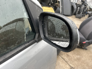 Retrovizor desni Volkswagen Fox 2006