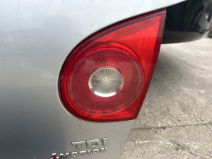 Stopa desna Volkswagen Golf 5