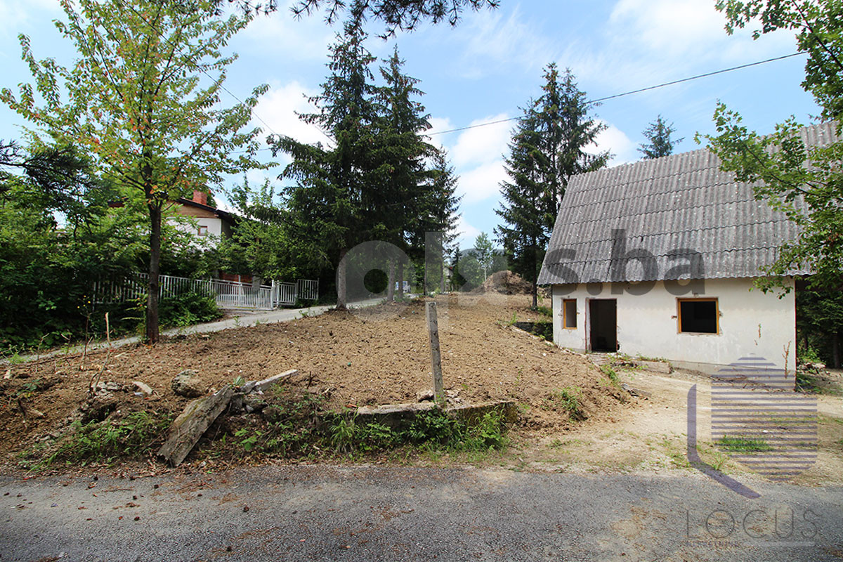 LOCUS: Vikendica na parceli 6.537m2, Rakovica, Ilidža 2