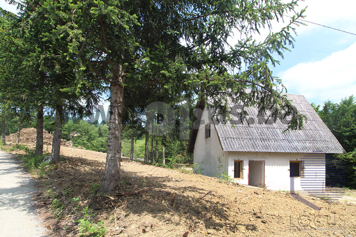 LOCUS: Vikendica na parceli 6.537m2, Rakovica, Ilidža 9