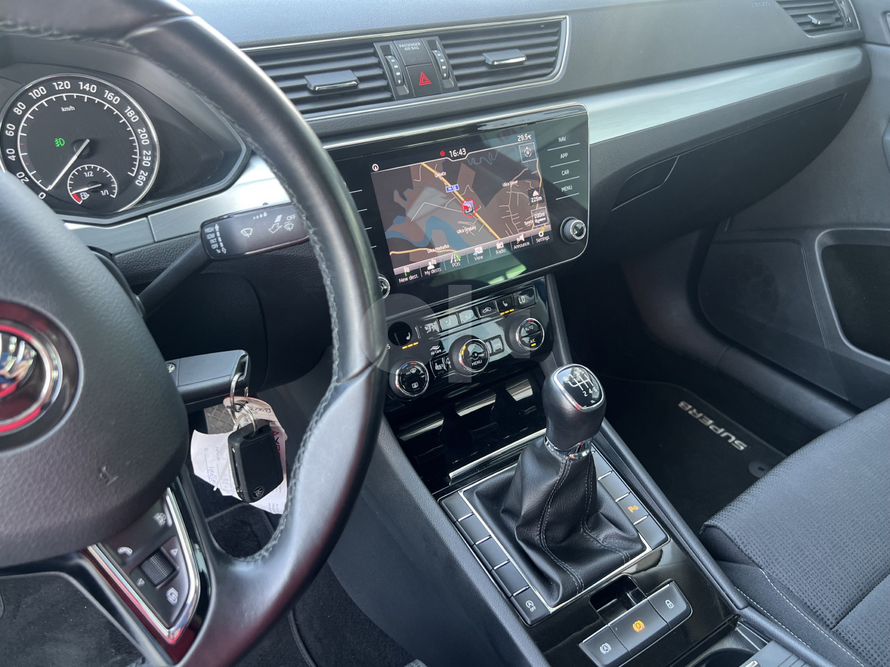 Škoda Superb 1.6 TDI 88kW 2018 god *navii,224.000km*
