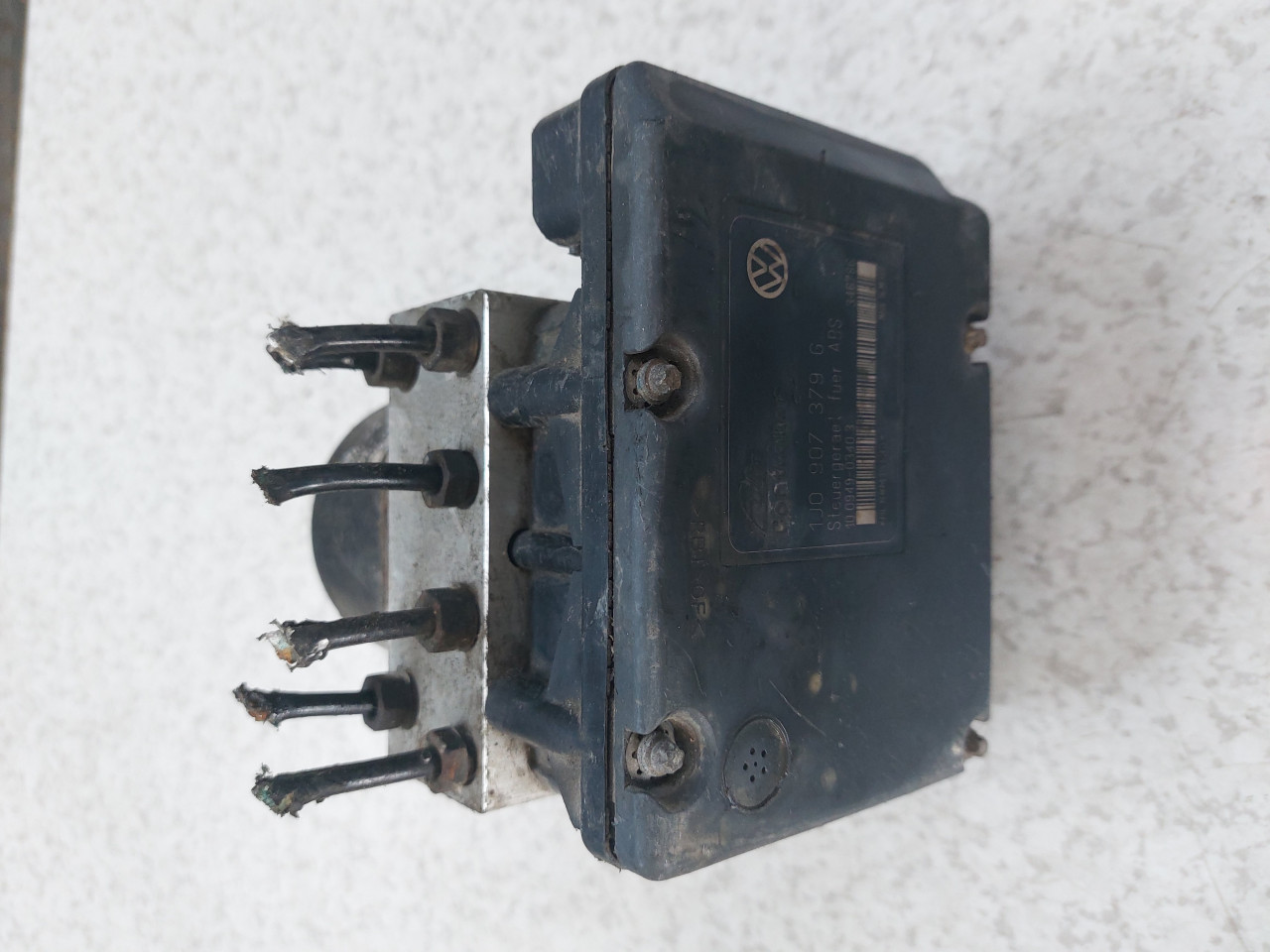 ABS Pumpa 1J0 907 379 G