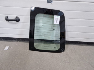 Zadnje desno staklo gepek vrata VW Caddy 2005-2010 god